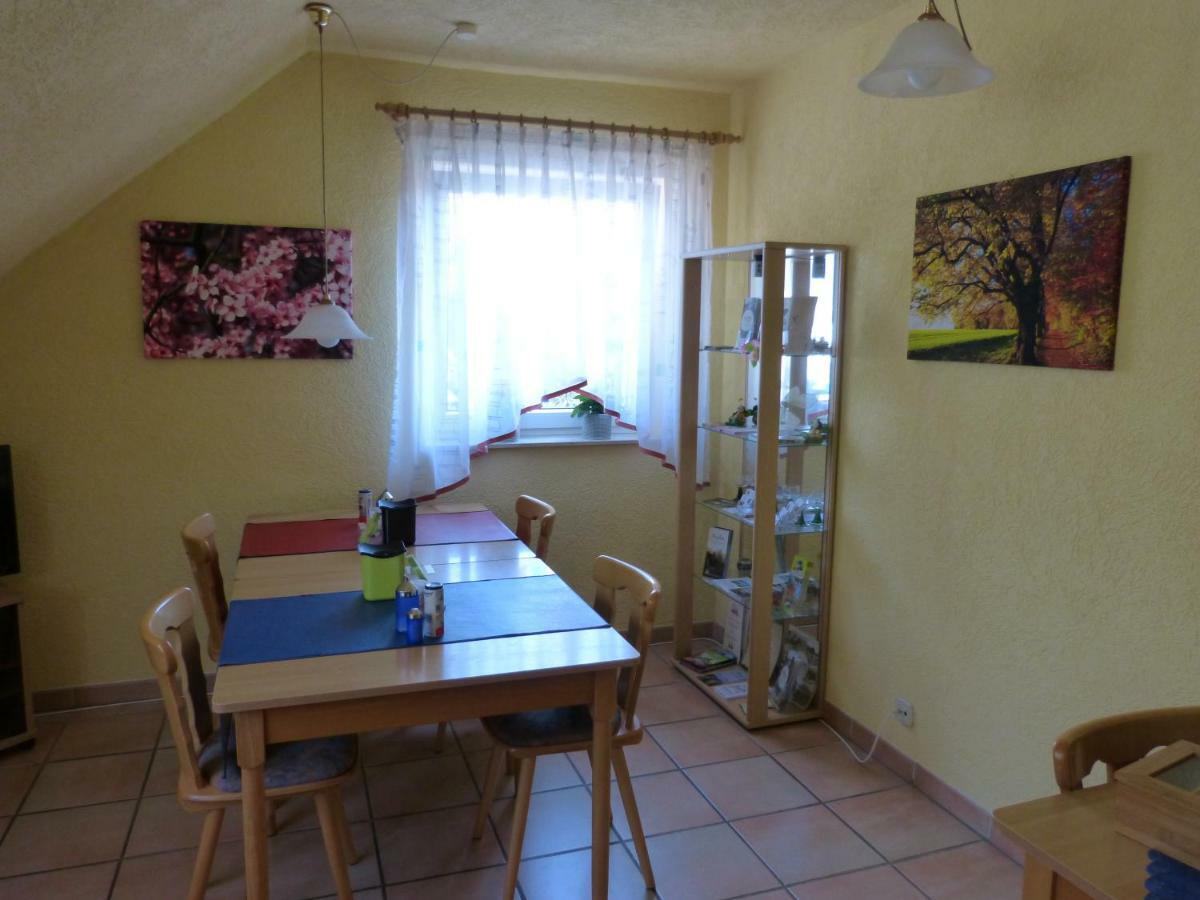 Gaestehaus Moni Jaeger Weyher Екстер'єр фото